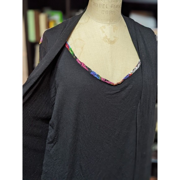 Layered Look Black Cardigan Floral Back Panel Attached Tank 3/4 Sleeve Size XL - Picture 2 of 6